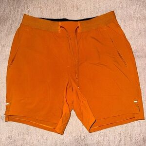 Lululemon License To Train Shorts Mens Medium Linerless Orange 7"